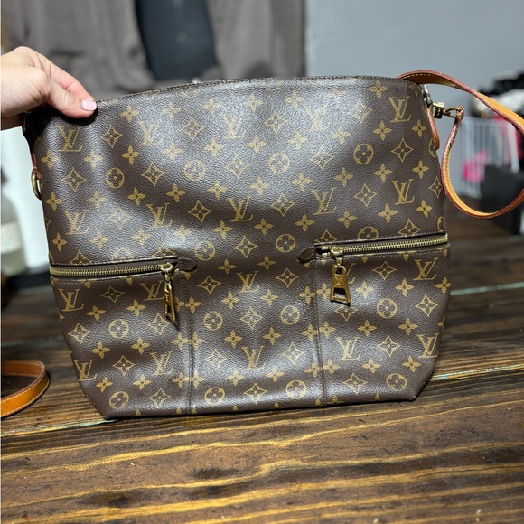 Louis Vuitton Melie - Picture 1 of 10